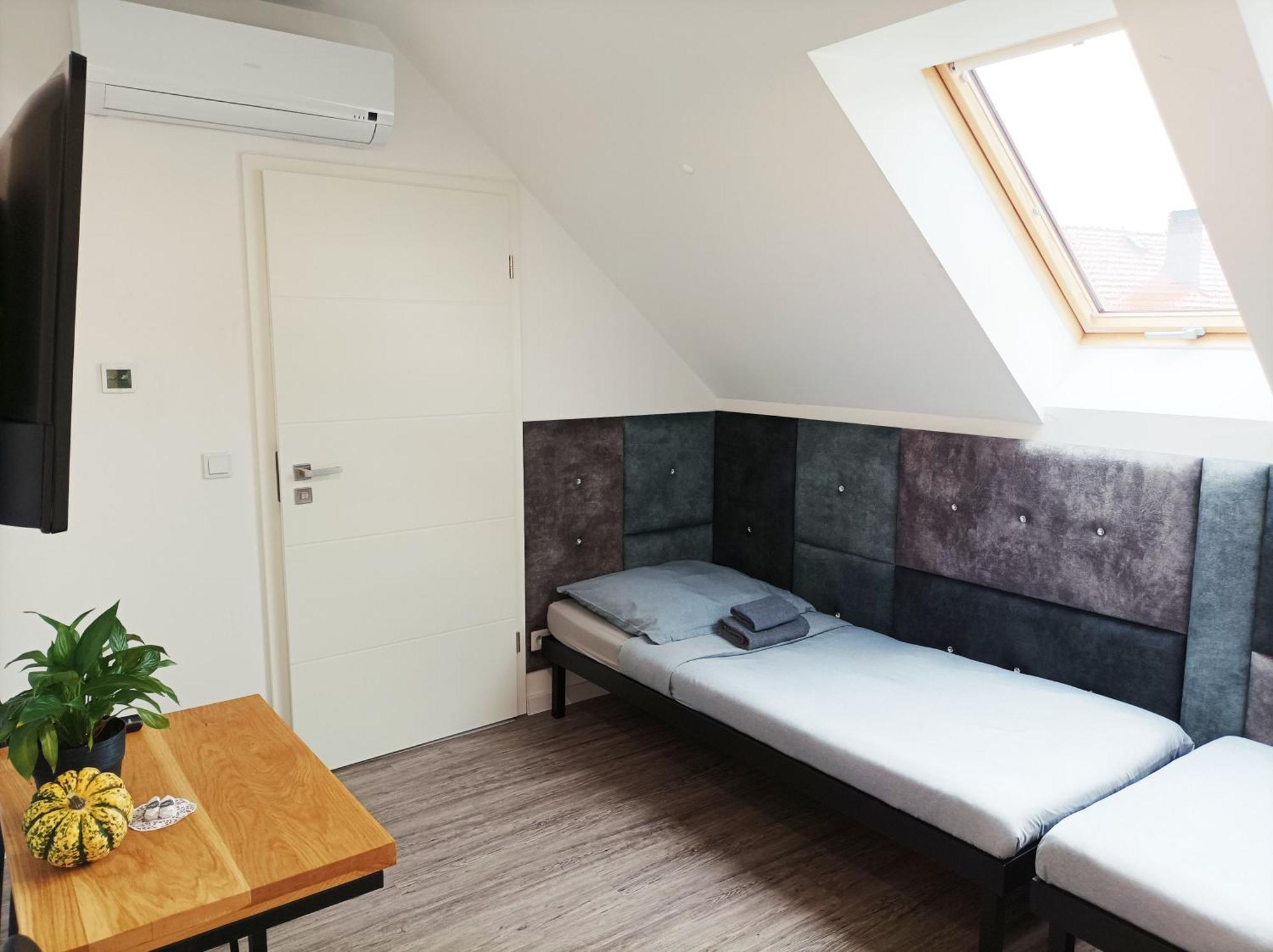Pokoje Pod Palacem Koszecin Habitación foto